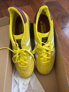 adidas Kids Yellow Suede Sneakers with White Stripes and Maroon Trim